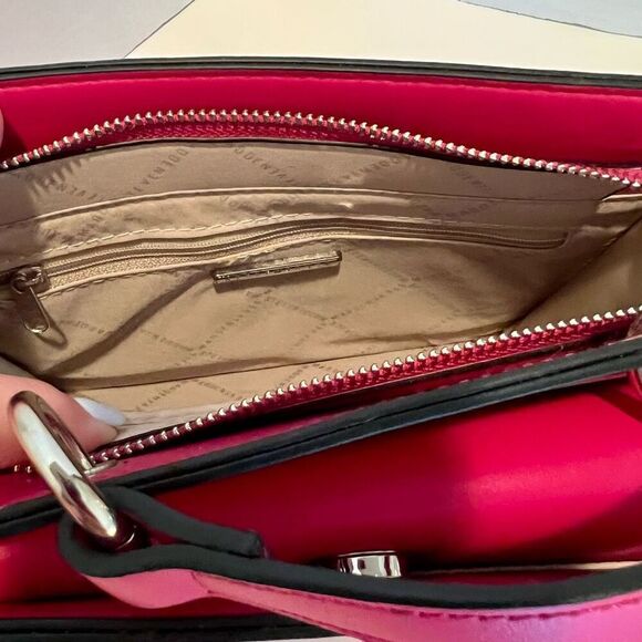 STEVE MADDEN Bevelyn Crossbody Satchel Raspberry - Picture 14 of 14